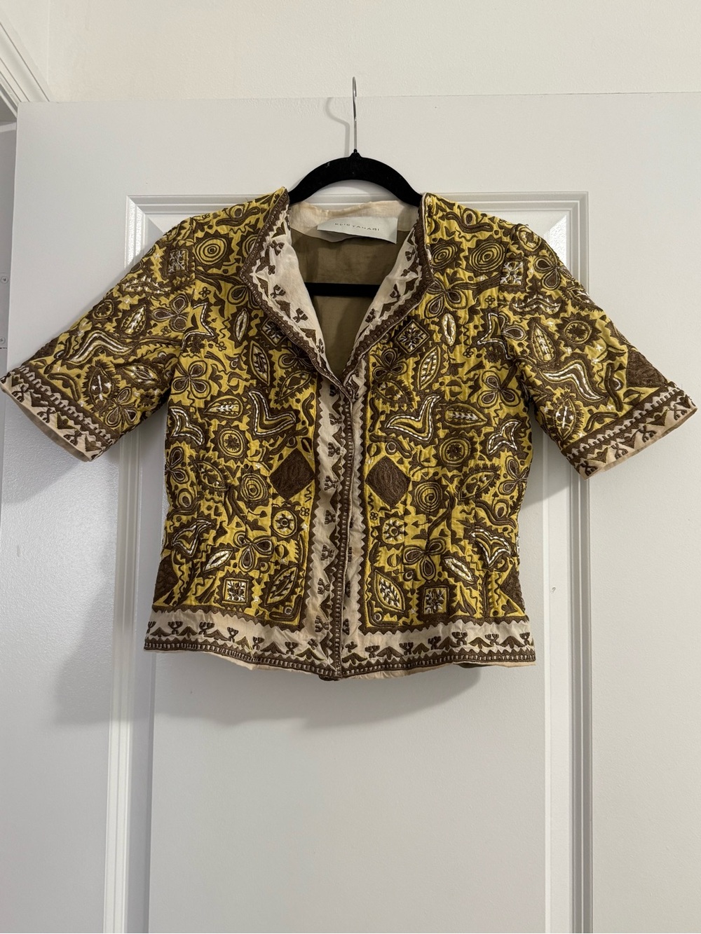 Elie Tahari Yellow & Brown Embroidered Short Sleeve Button-Down Shirt